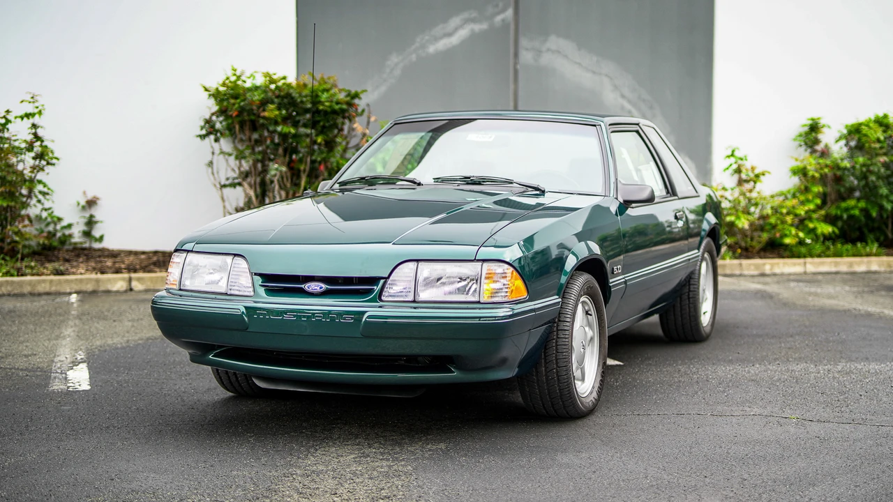 1992 Ford Mustang 3rd Gen - Image 2 of 31