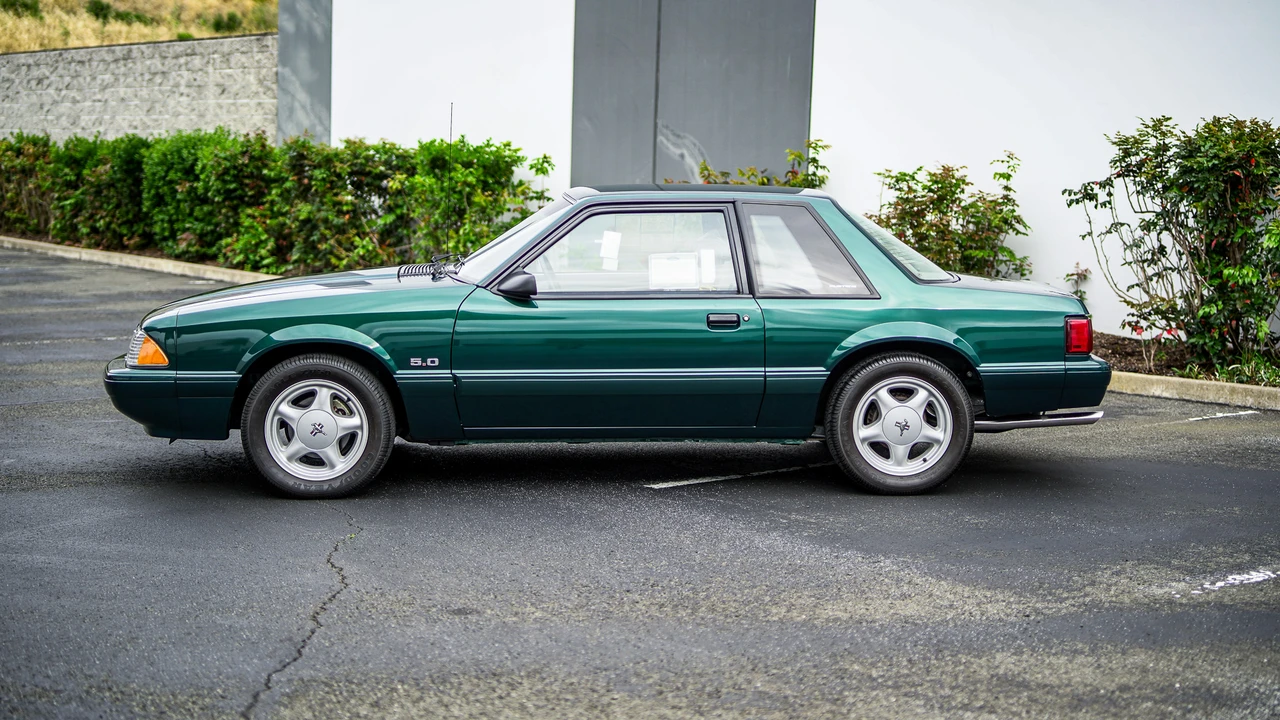 1992 Ford Mustang 3rd Gen - Image 18 of 31