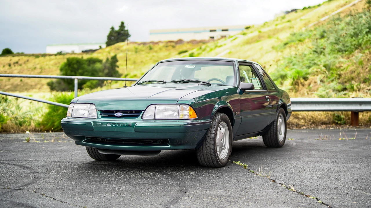 1992 Ford Mustang 3rd Gen - Image 5 of 31