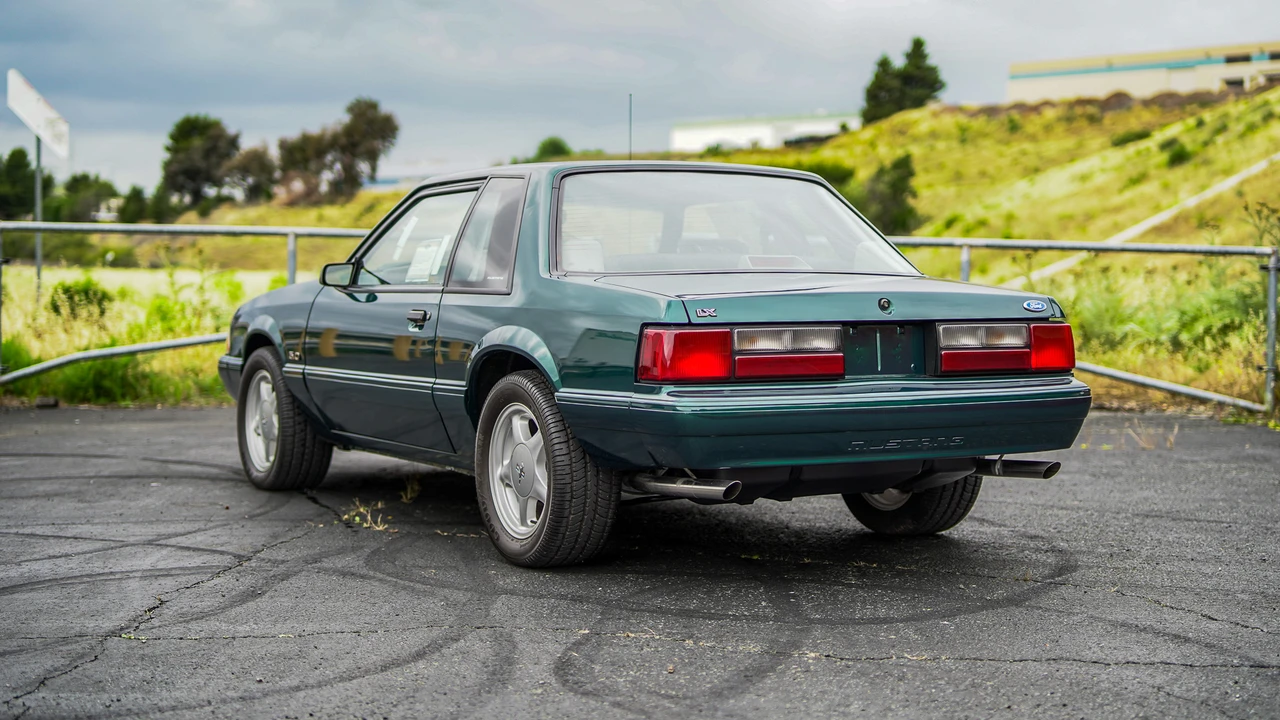 1992 Ford Mustang 3rd Gen - Image 24 of 31