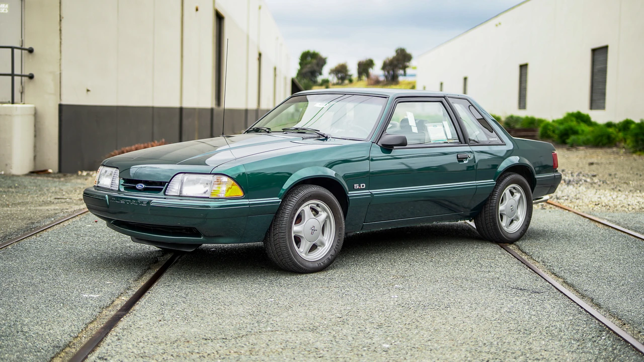 1992 Ford Mustang 3rd Gen - Image 13 of 31