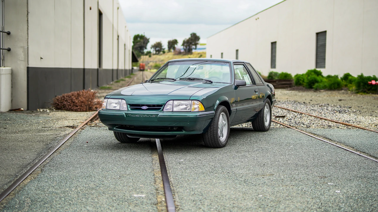 1992 Ford Mustang 3rd Gen - Image 9 of 31