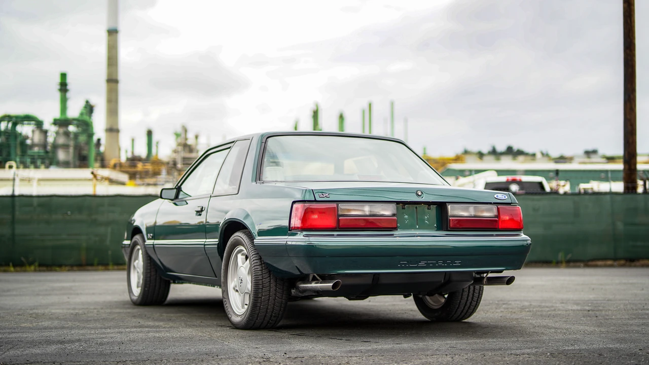 1992 Ford Mustang 3rd Gen - Image 28 of 31