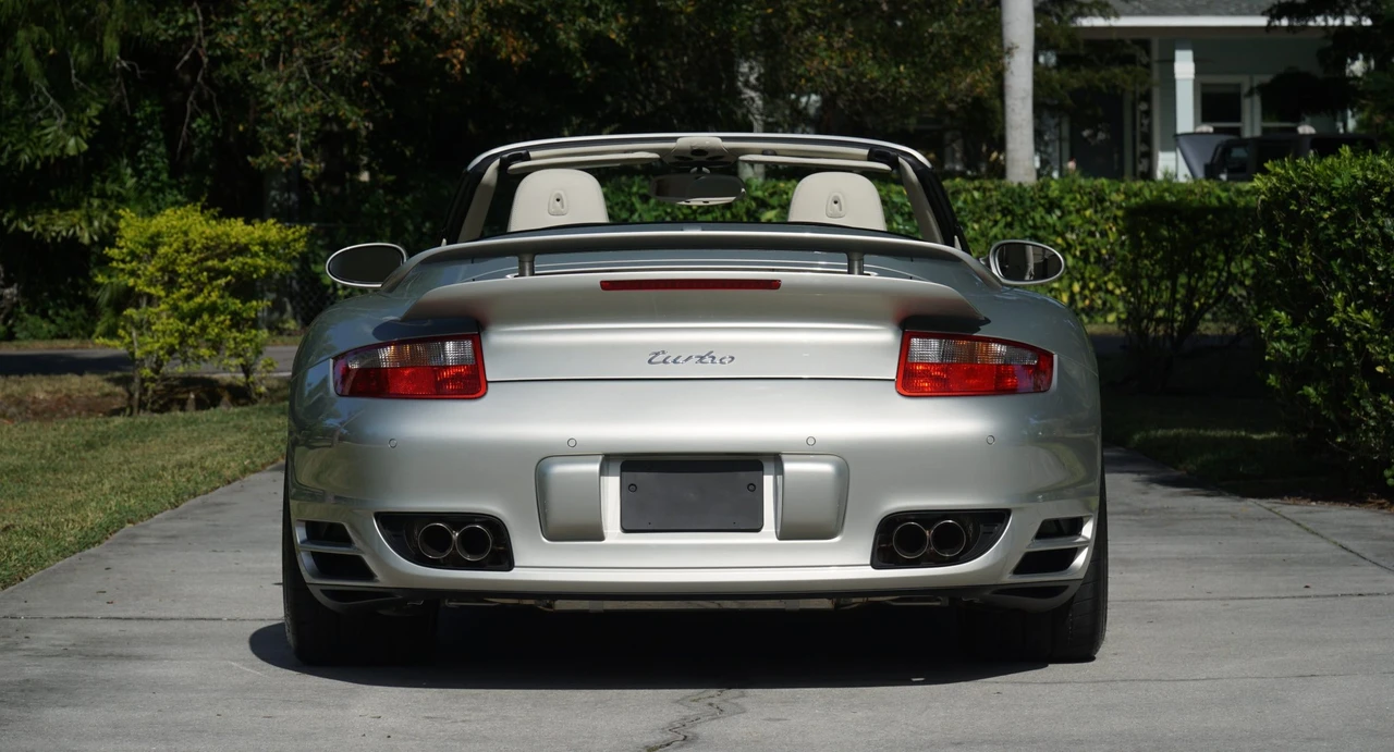 2009 Porsche 997 Turbo - Image 26 of 31