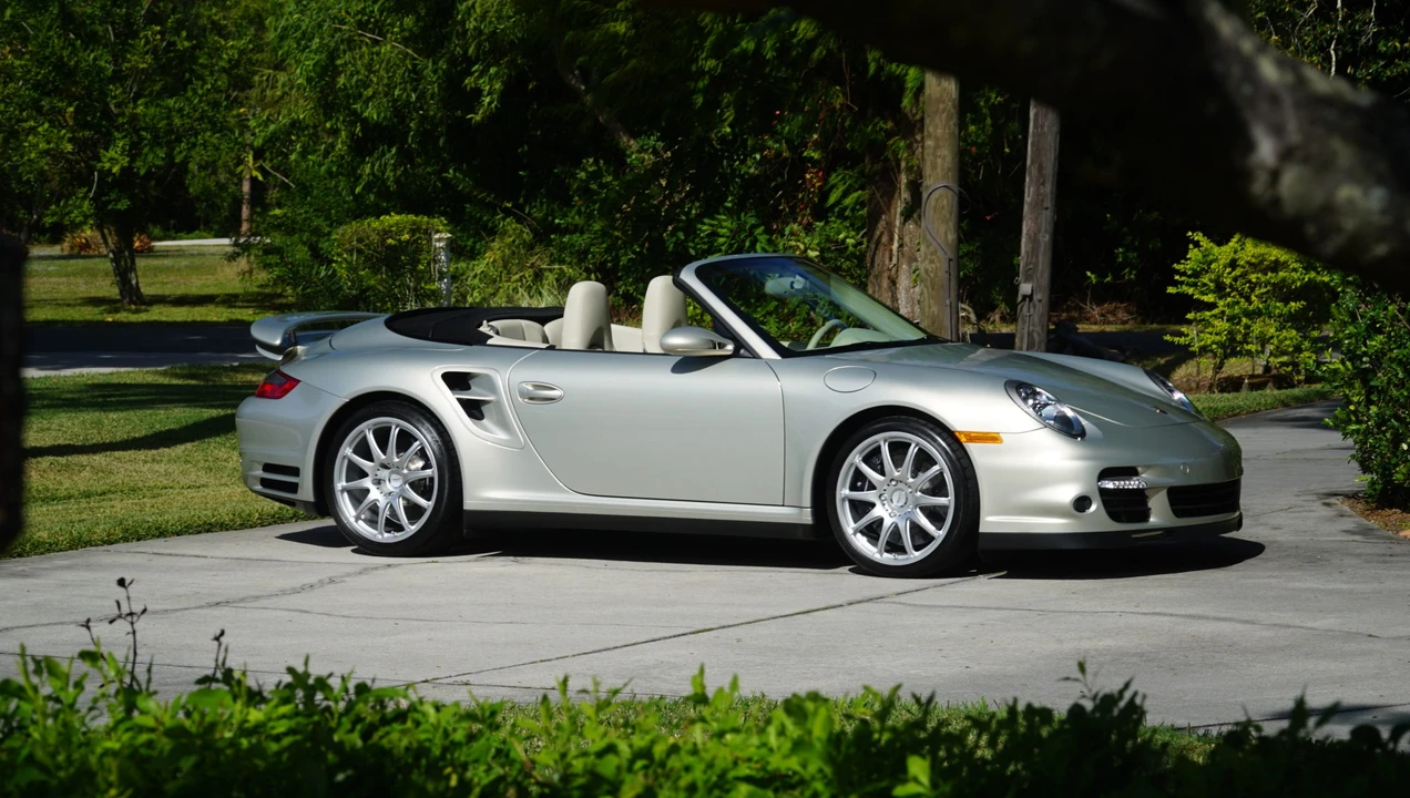 2009 Porsche 997 Turbo - Image 14 of 31