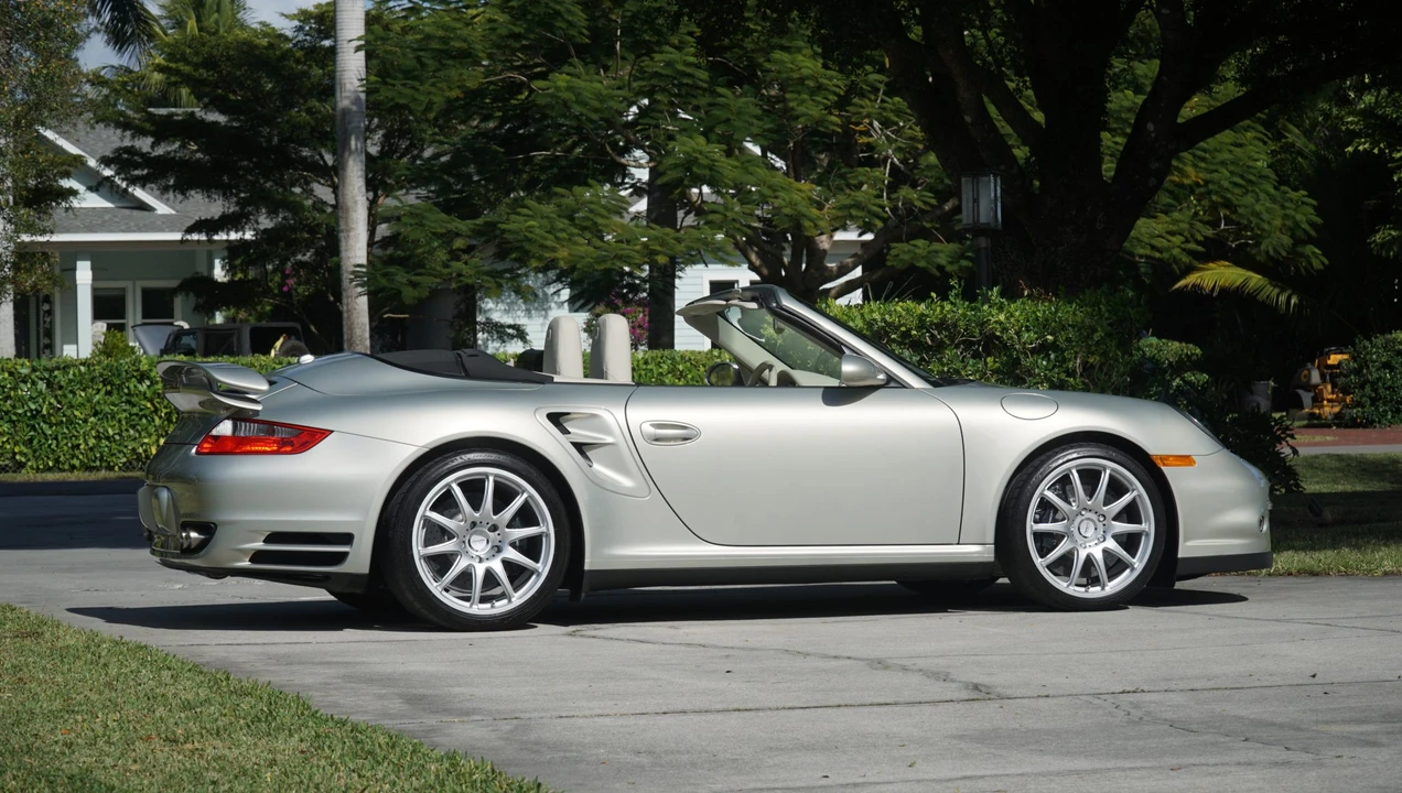 2009 Porsche 997 Turbo - Image 18 of 31