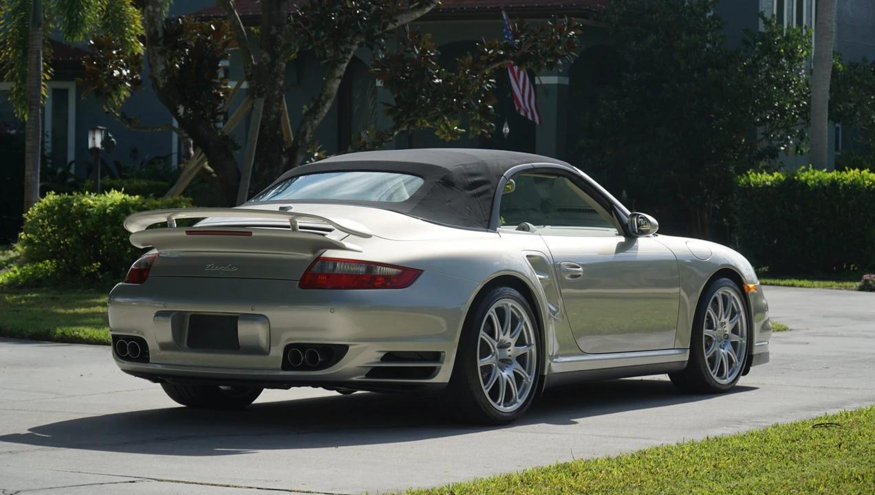 2009 Porsche 997 Turbo - Image 29 of 31