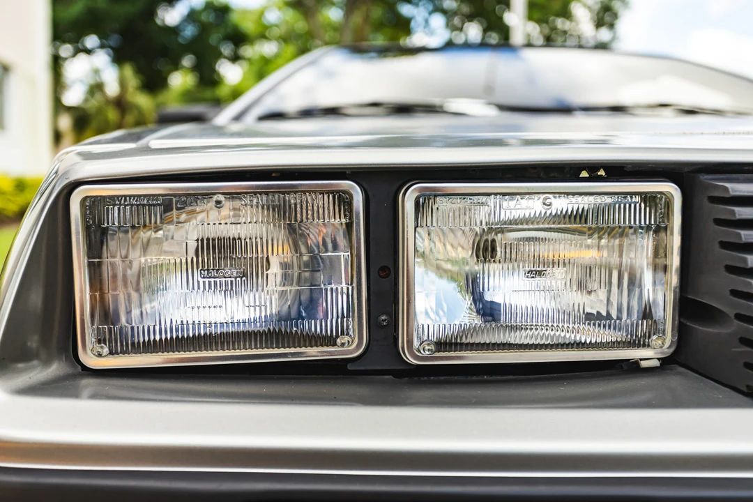 1983 DeLorean DMC-12 - Image 14 of 31