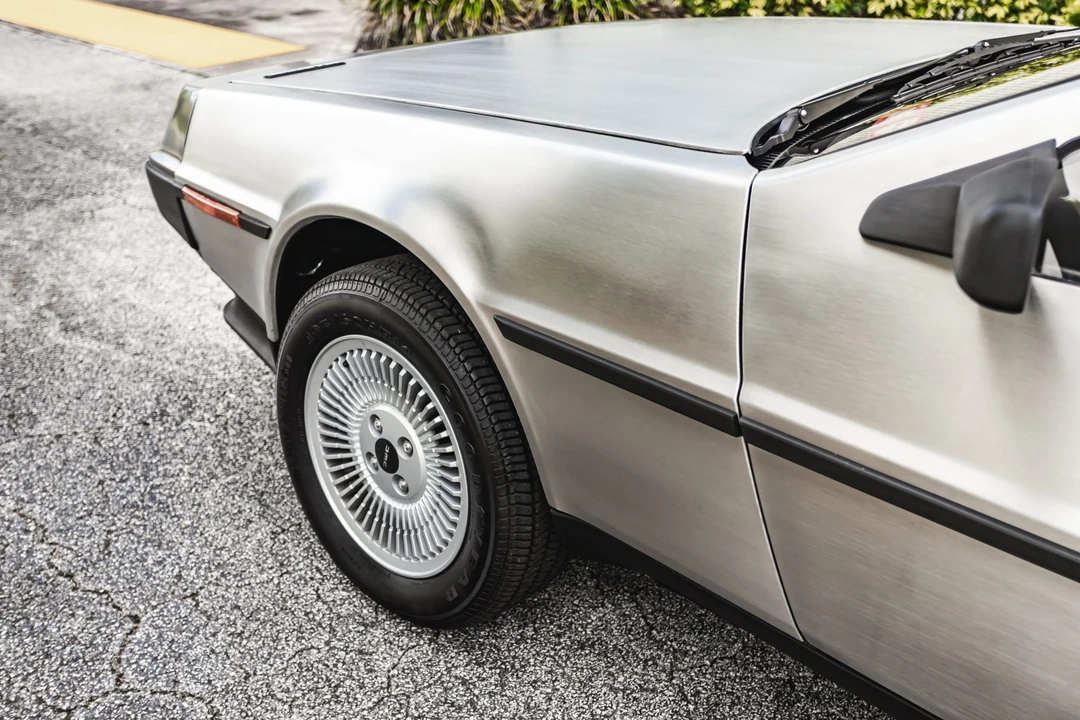 1983 DeLorean DMC-12 - Image 25 of 31