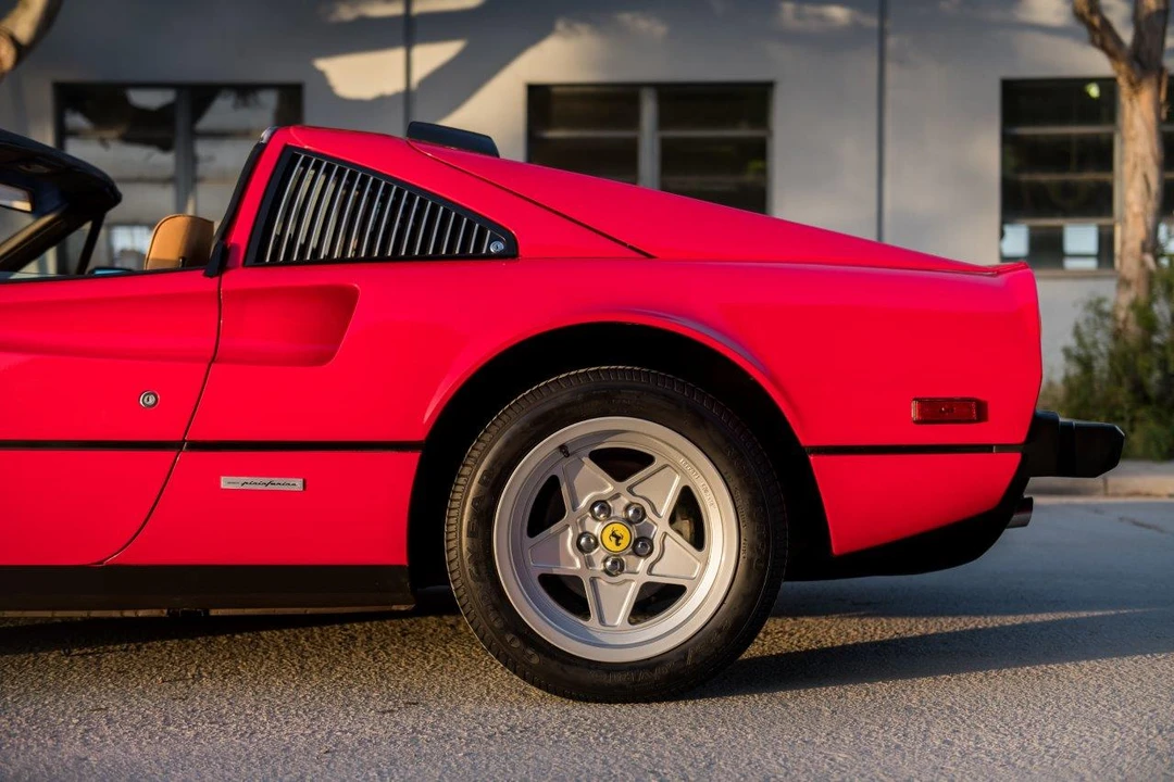 1985 Ferrari 308 GTS QV - Image 22 of 31