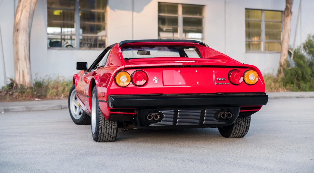 1985 Ferrari 308 GTS QV - Image 17 of 31
