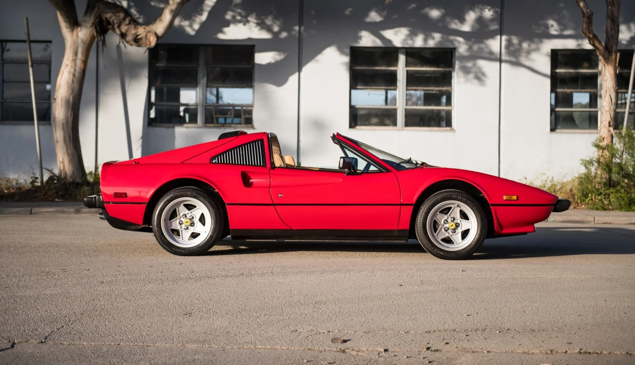 1985 Ferrari 308 GTS QV - Image 10 of 31
