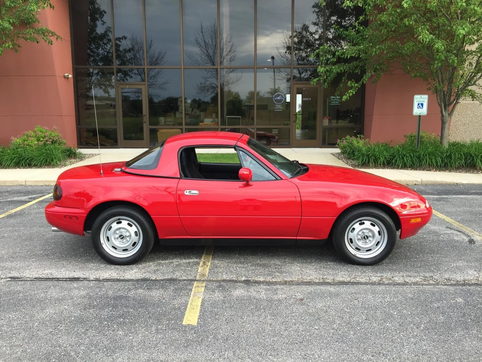 1990 Mazda NA MX-5 Miata - Image 4 of 31