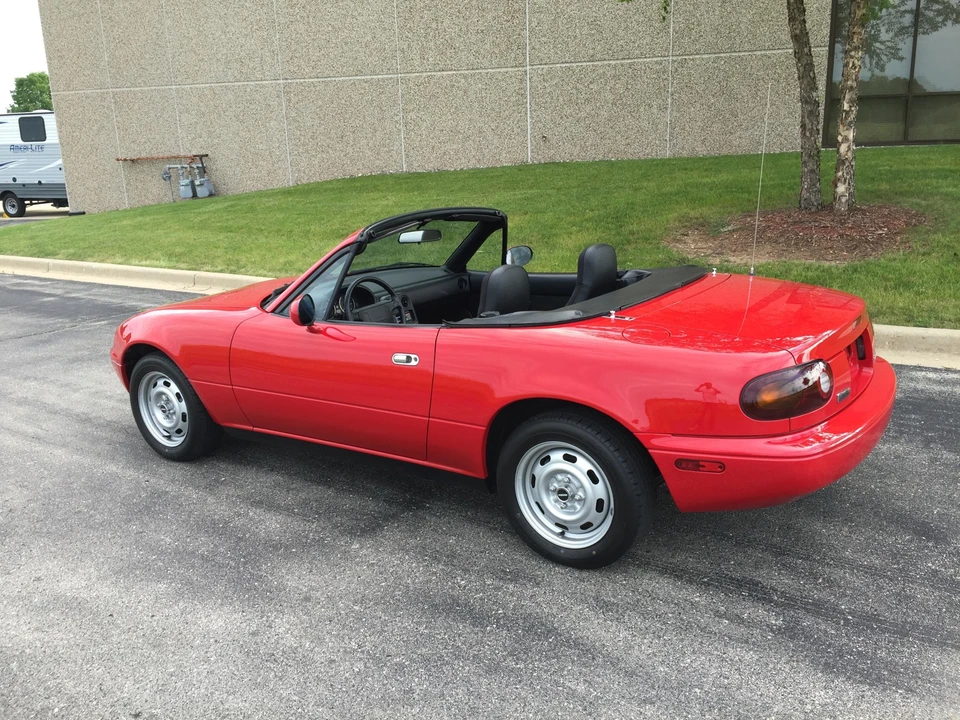 1990 Mazda NA MX-5 Miata - Image 28 of 31