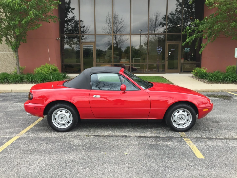 1990 Mazda NA MX-5 Miata - Image 16 of 31