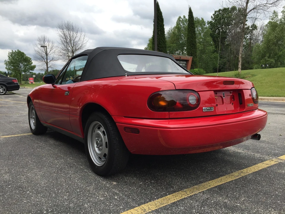 1990 Mazda NA MX-5 Miata - Image 21 of 31