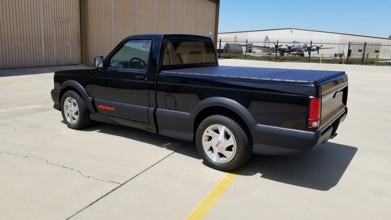 1991 GMC Syclone - Image 6 of 31