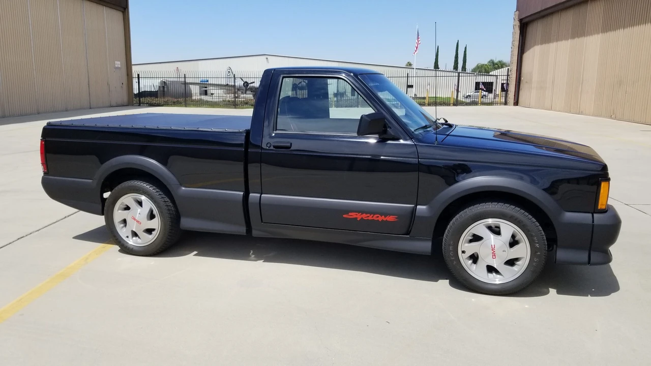 1991 GMC Syclone - Image 11 of 31