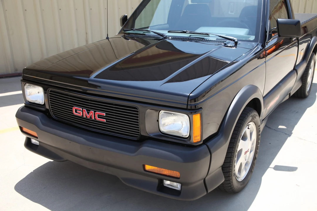 1991 GMC Syclone - Image 24 of 31