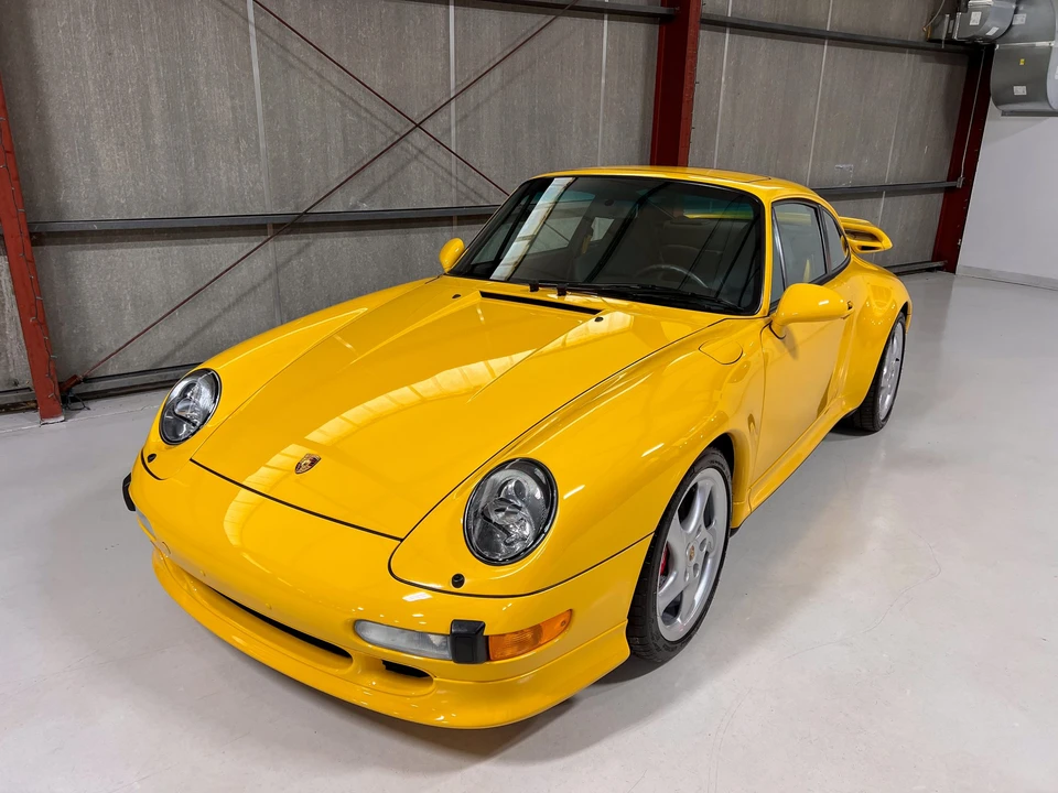 1997 Porsche 993 Carrera 4S - Image 14 of 31