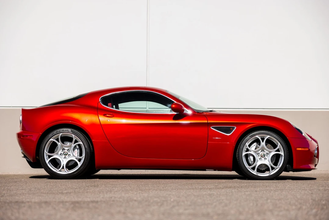 2008 Alfa Romeo 8C Competizione - Image 8 of 31