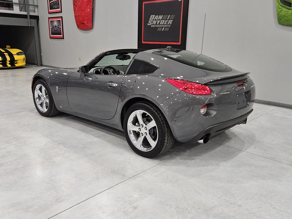 2009 Pontiac Solstice GXP - Image 5 of 31