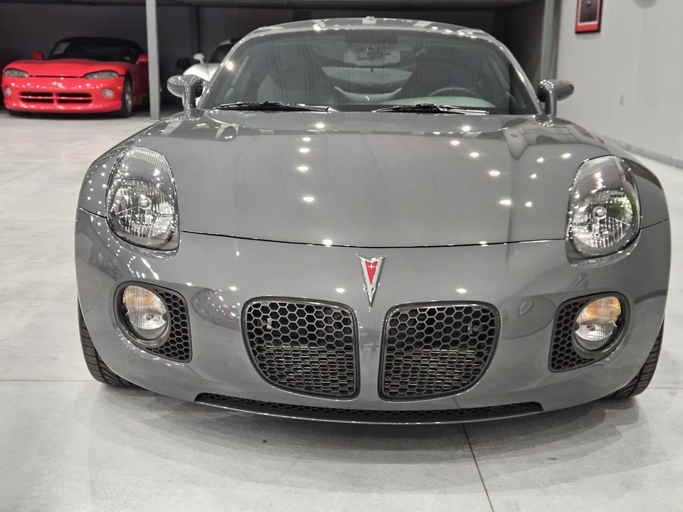 2009 Pontiac Solstice GXP - Image 8 of 31