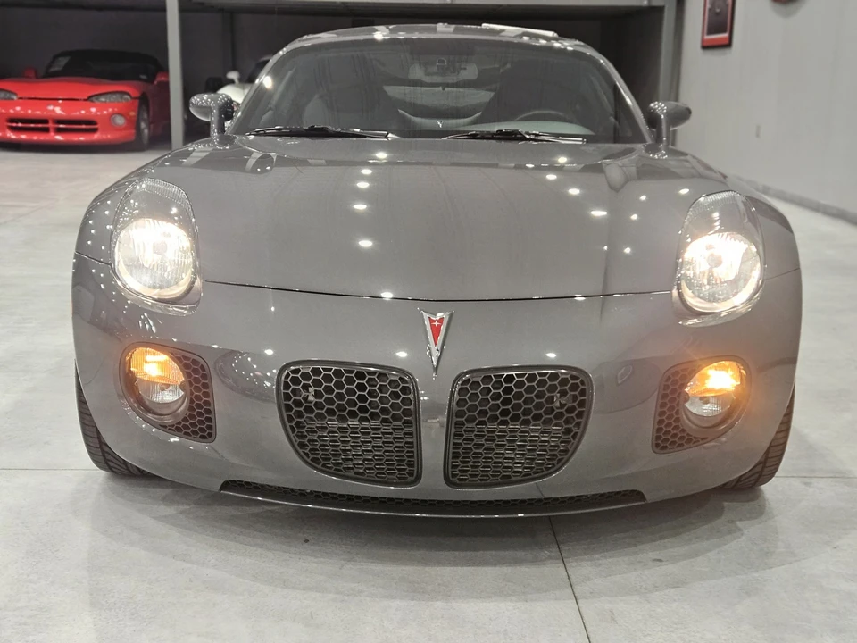 2009 Pontiac Solstice GXP - Image 9 of 31