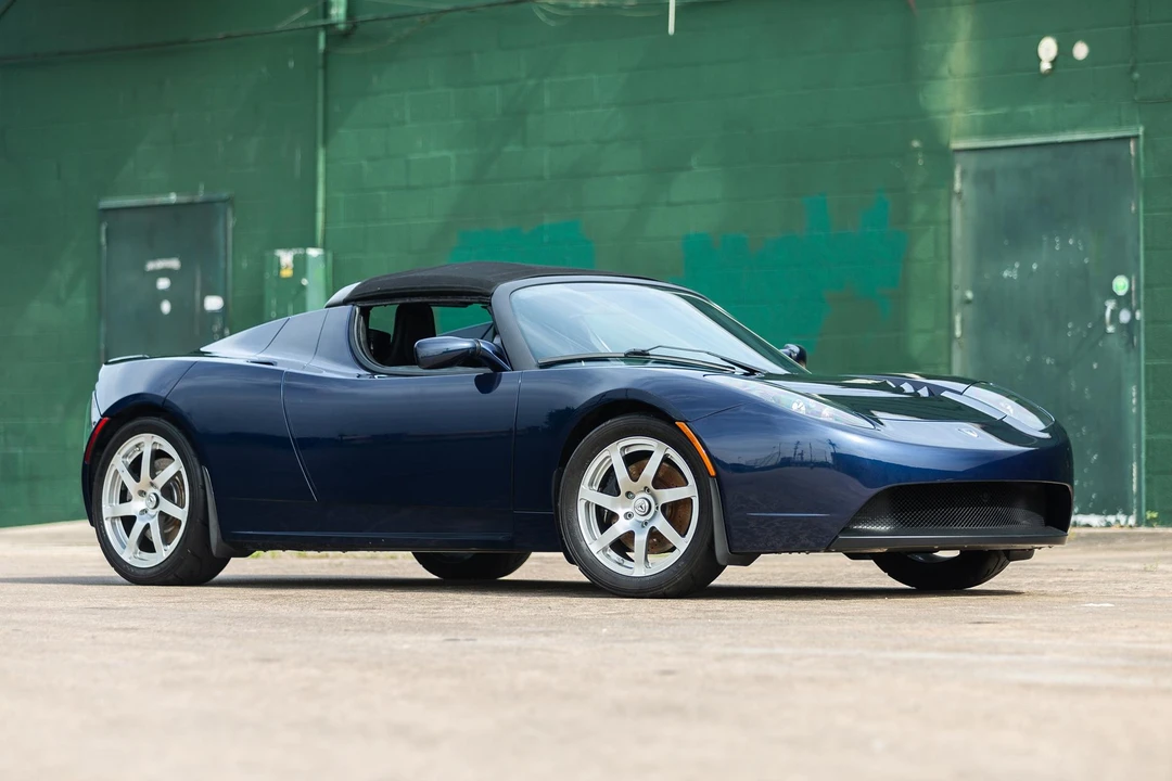 2010 Tesla Roadster - Image 4 of 31