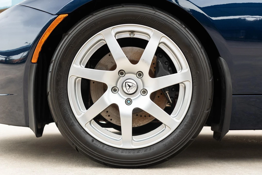 2010 Tesla Roadster - Image 27 of 31