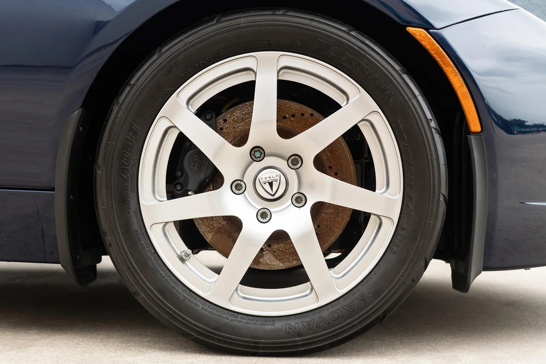 2010 Tesla Roadster - Image 30 of 31