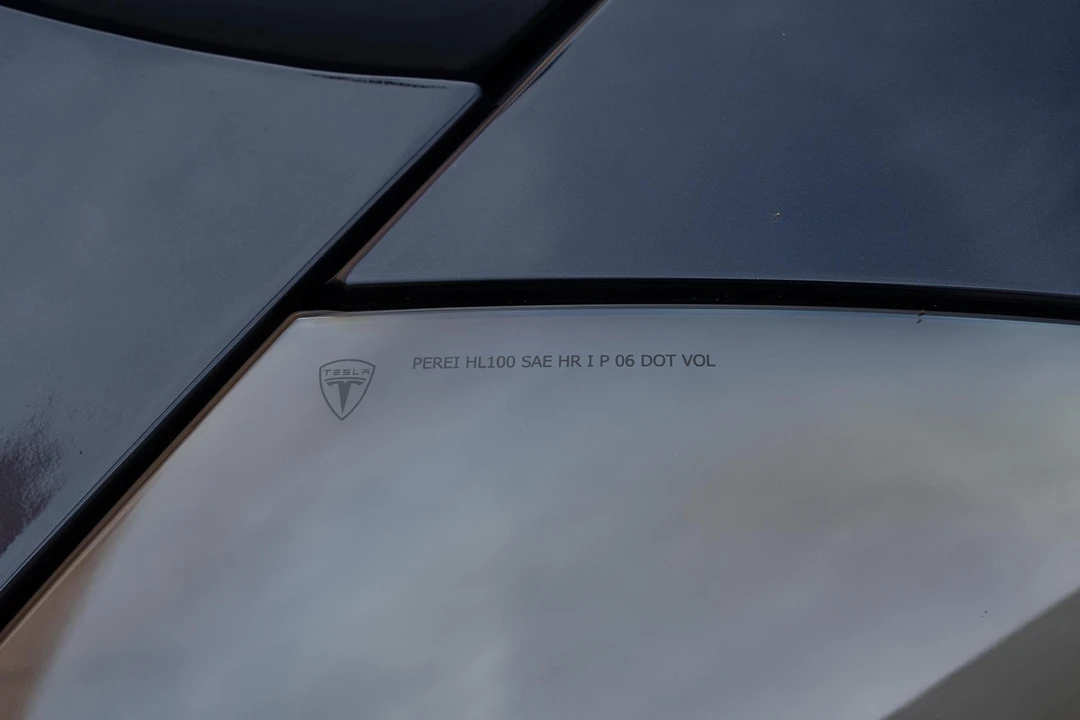 2010 Tesla Roadster - Image 22 of 31