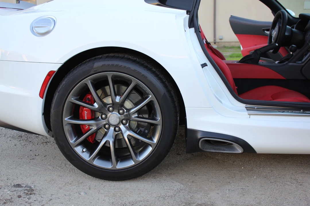 2014 Dodge Viper 5th Gen - Image 30 of 31