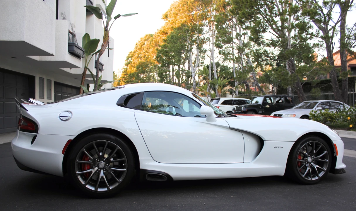 2014 Dodge Viper 5th Gen - Image 13 of 31