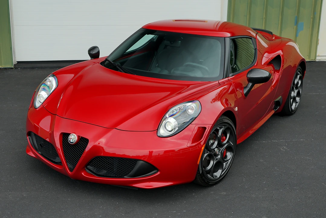 2015 Alfa Romeo 4C Coupe - Image 11 of 31