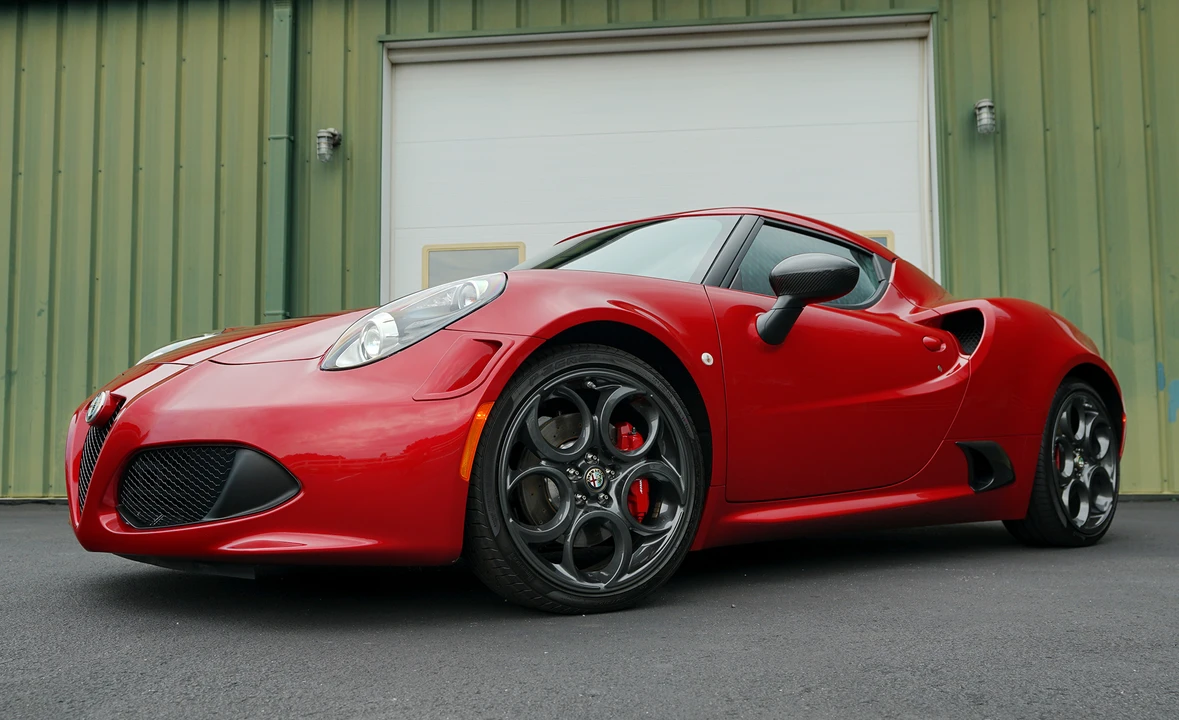 2015 Alfa Romeo 4C Coupe - Image 10 of 31