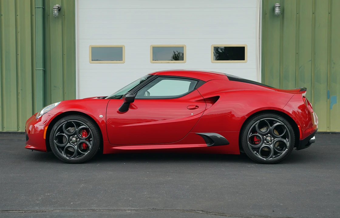 2015 Alfa Romeo 4C Coupe - Image 13 of 31