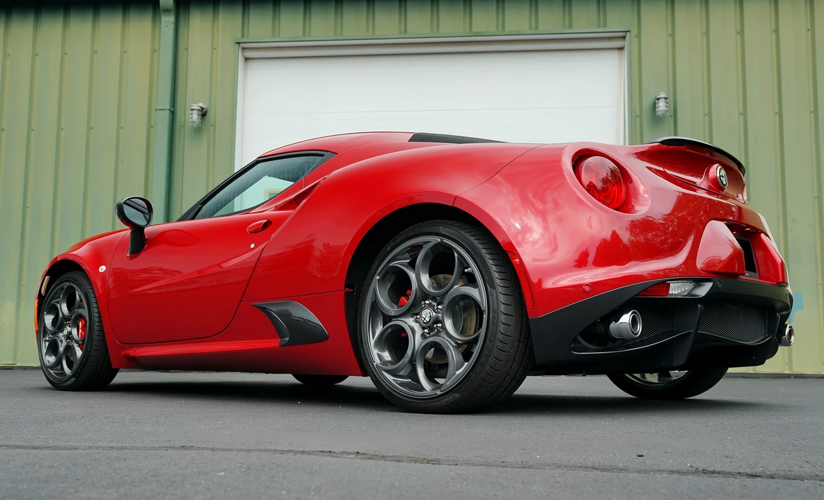 2015 Alfa Romeo 4C Coupe - Image 15 of 31