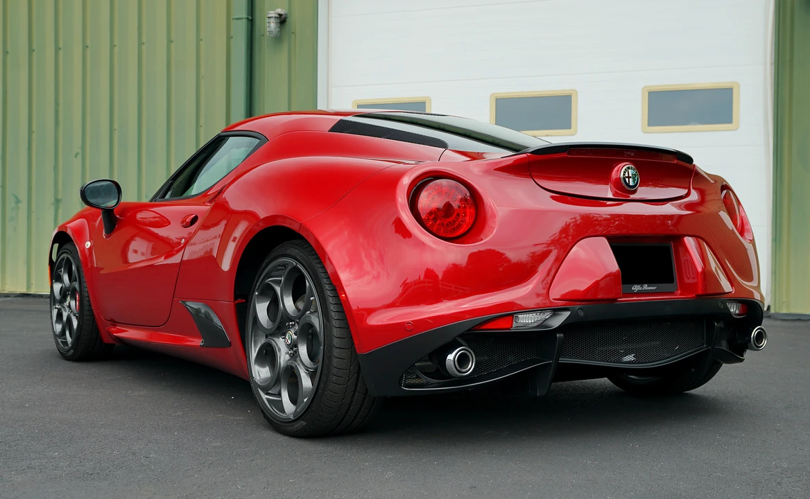 2015 Alfa Romeo 4C Coupe - Image 18 of 31