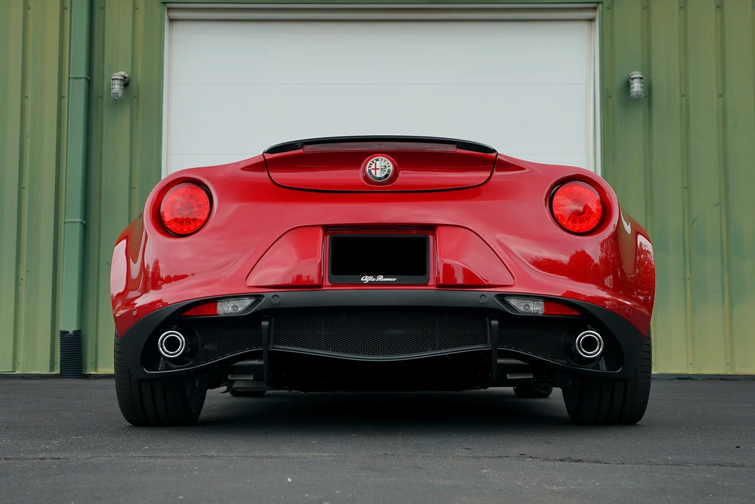 2015 Alfa Romeo 4C Coupe - Image 19 of 31