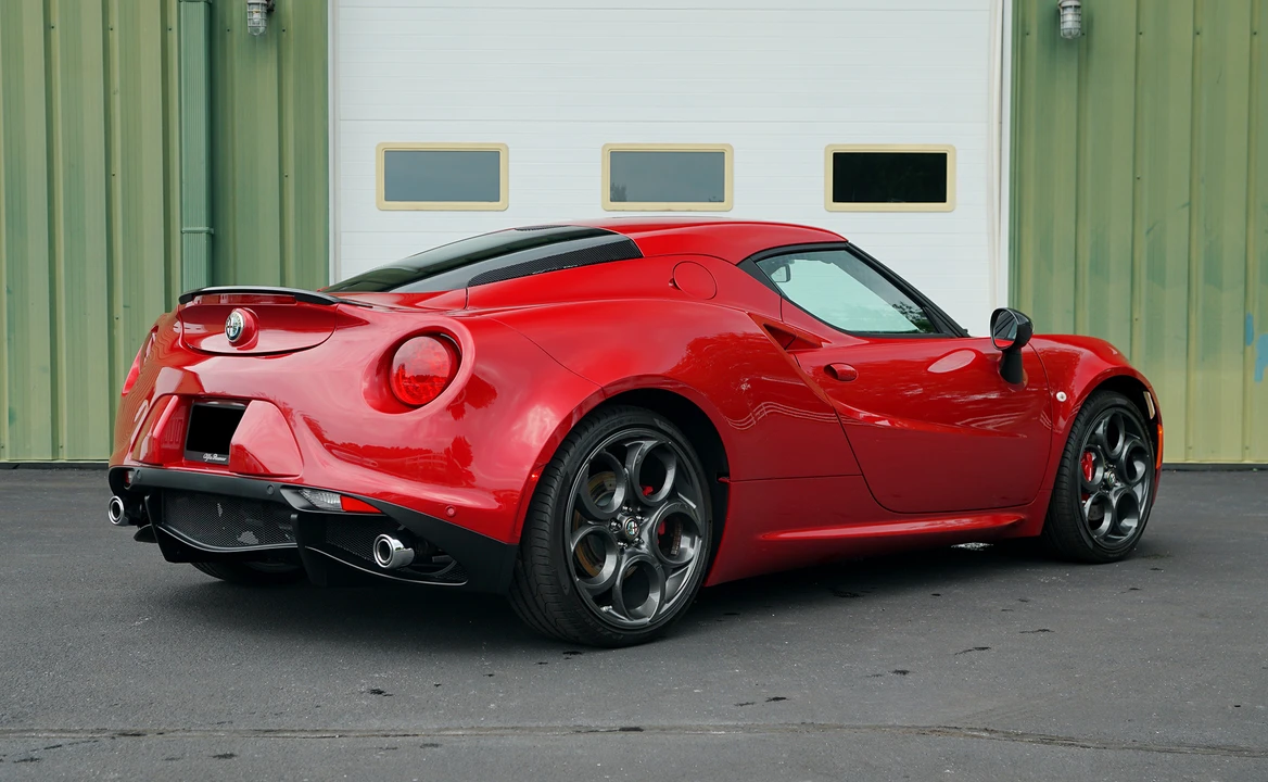 2015 Alfa Romeo 4C Coupe - Image 26 of 31
