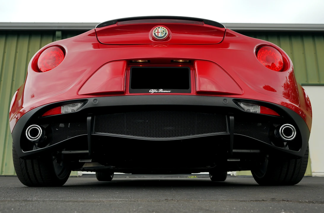 2015 Alfa Romeo 4C Coupe - Image 23 of 31