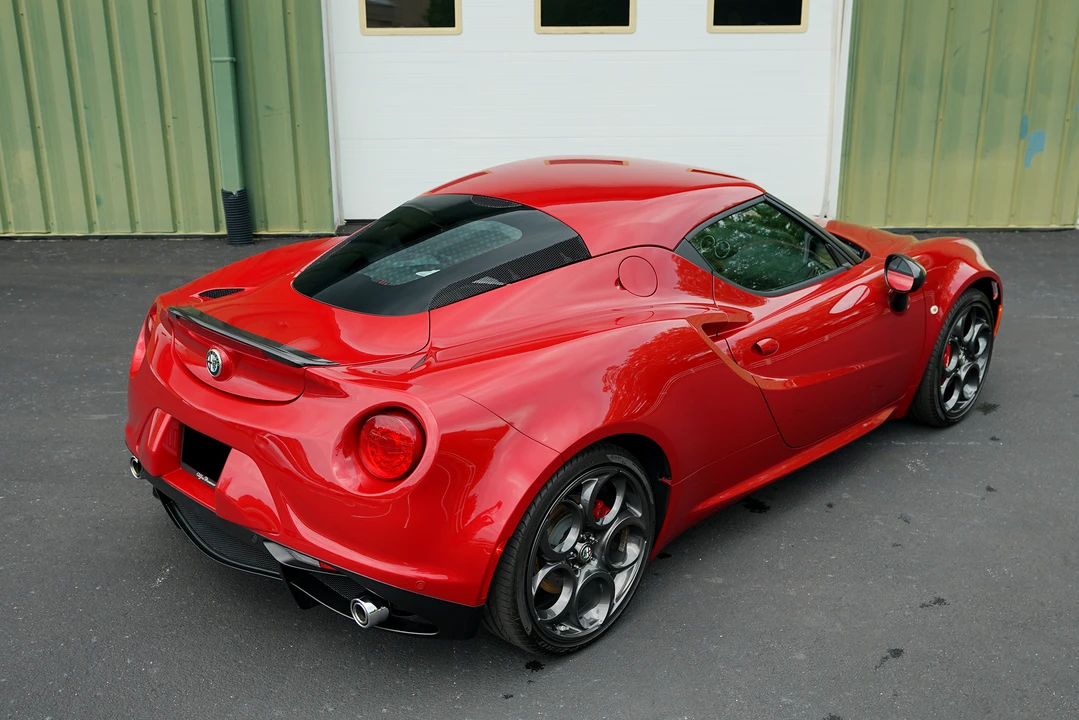 2015 Alfa Romeo 4C Coupe - Image 24 of 31