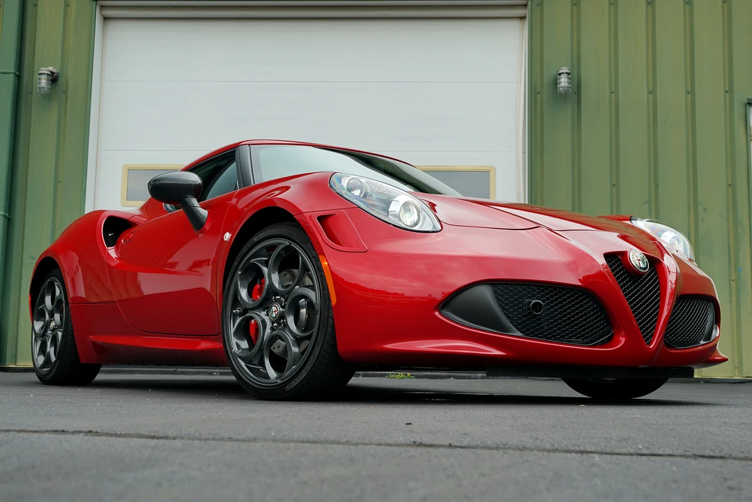 2015 Alfa Romeo 4C Coupe - Image 2 of 31