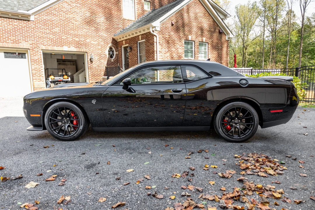 2015 Dodge Challenger SRT Hellcat 3rd Gen - Image 2 of 31