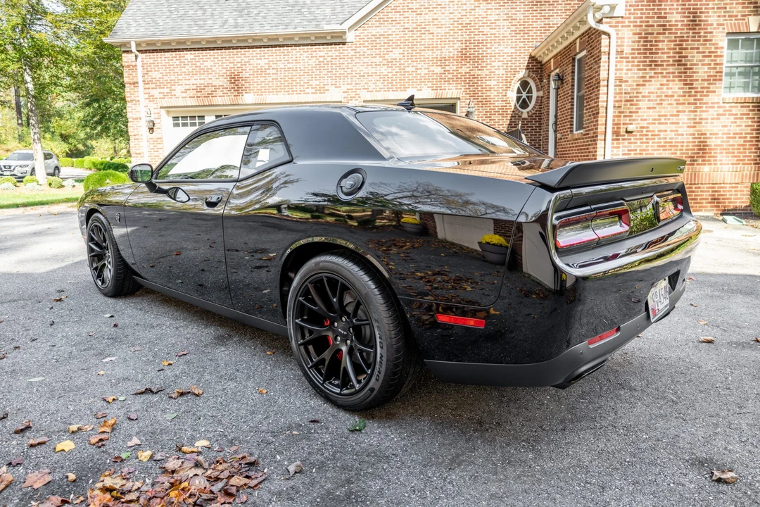 2015 Dodge Challenger SRT Hellcat 3rd Gen - Image 3 of 31