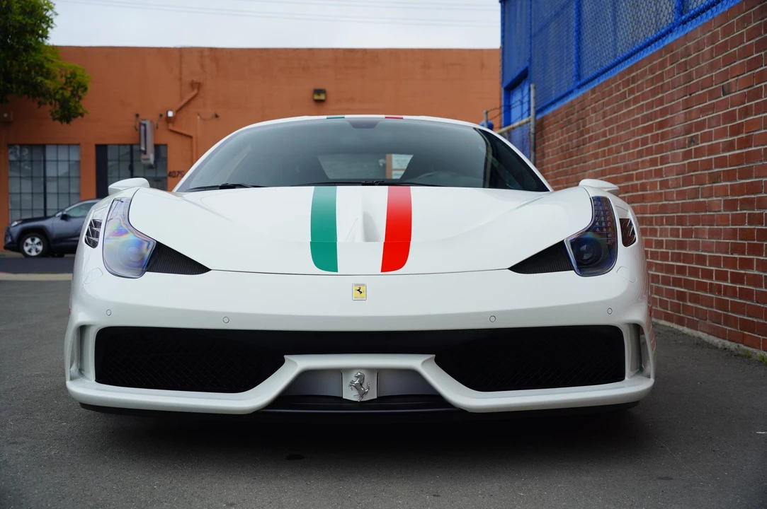 2015 Ferrari 458 Speciale - Image 9 of 31