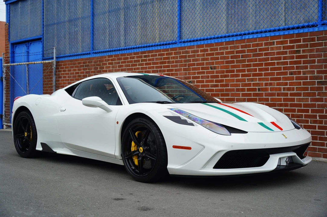 2015 Ferrari 458 Speciale - Image 11 of 31
