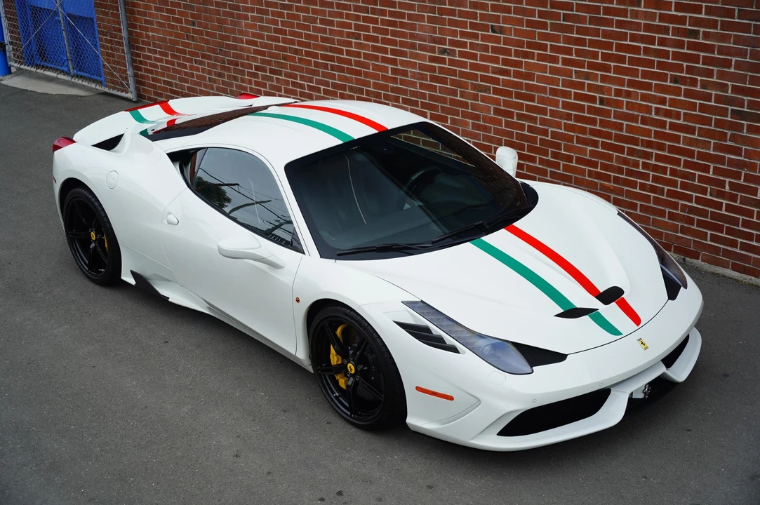2015 Ferrari 458 Speciale - Image 12 of 31