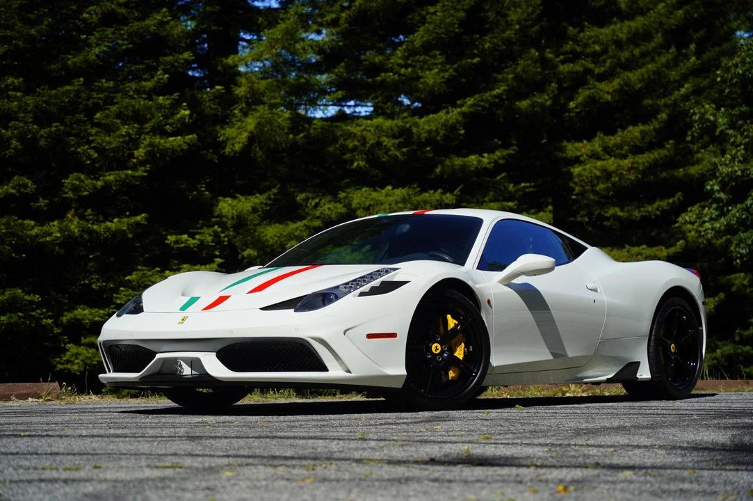 2015 Ferrari 458 Speciale - Image 3 of 31